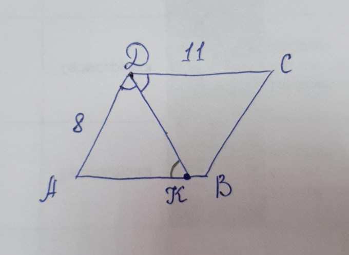 В параллелограмме АВСД известно, что АД=8 см, СД-11 см. Биссектриса ...